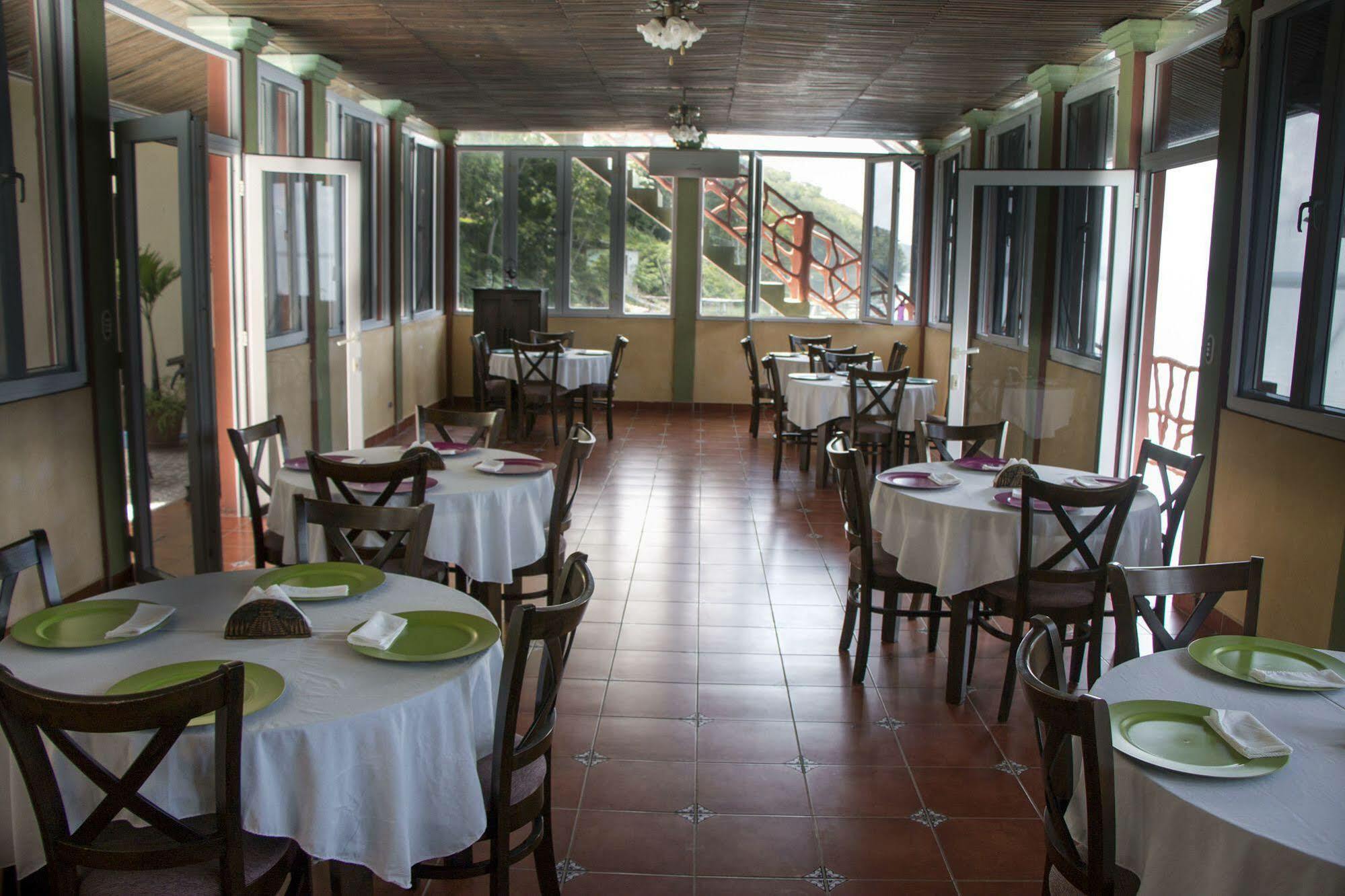 Hotel Ribiera Del Lago Peten Itza San Roman Exteriér fotografie