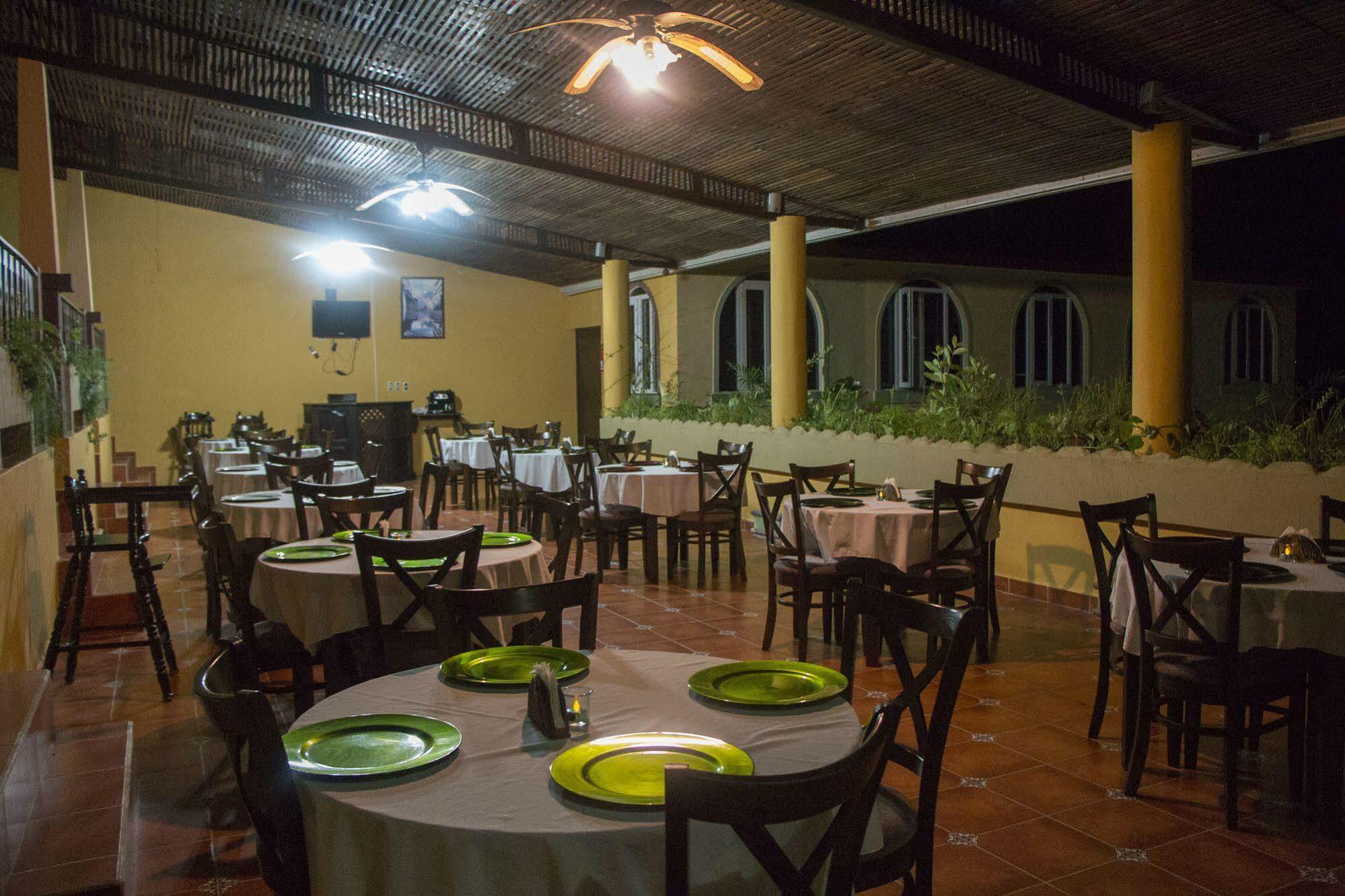 Hotel Ribiera Del Lago Peten Itza San Roman Exteriér fotografie