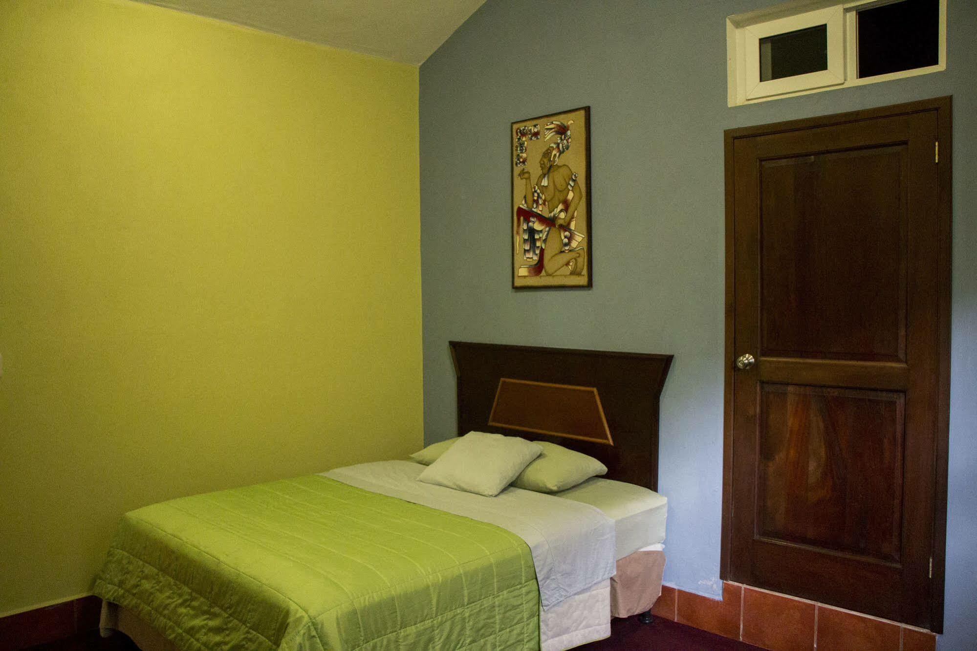 Hotel Ribiera Del Lago Peten Itza San Roman Exteriér fotografie