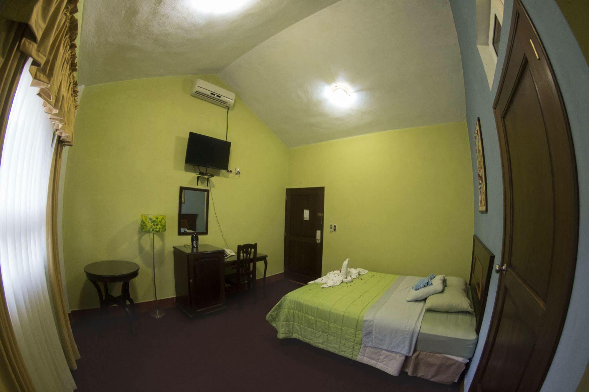 Hotel Ribiera Del Lago Peten Itza San Roman Exteriér fotografie
